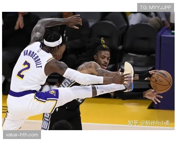 格兰特·威廉姆斯挡拆拉开空间提升球队三分效率明显